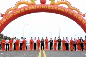 Thủ tướng kiểm tra các dự án trọng điểm tại Bình Định