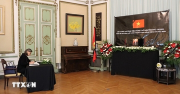 Đại diện Hoàng gia, nhà ngoại giao tại Bỉ đến viếng Tổng Bí thư Nguyễn Phú Trọng