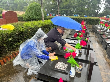 Hơn 250 đoàn viên, thanh niên dọn vệ sinh tại Nghĩa trang Liệt sĩ tỉnh Gia Lai
