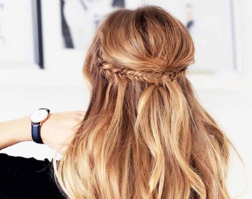 8 cách tạo kiểu đẹp cho nàng tóc dài trong ngày đầu năm mới