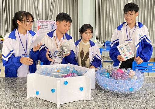 Học sinh trường huyện ở Gia Lai sáng tạo công cụ STEM giúp hứng thú học tập