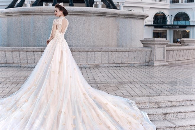 Tổng hợp 82 về váy cưới công chúa đuôi dài mới nhất  tnbvietnam