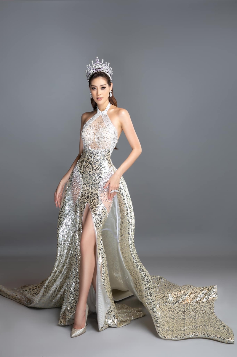 Lê Hoàng Phương khoe body đẹp tối tân với váy 'Nữ thần của nước': 10 điểm  tuyệt đối cũng không ngoa - Trung Tâm Văn Hóa Nghệ Thuật