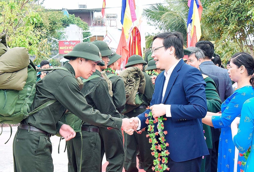 Lãnh đạo tỉnh Gia Lai tham dự ngày hội tòng quân tại các địa phương ảnh 4