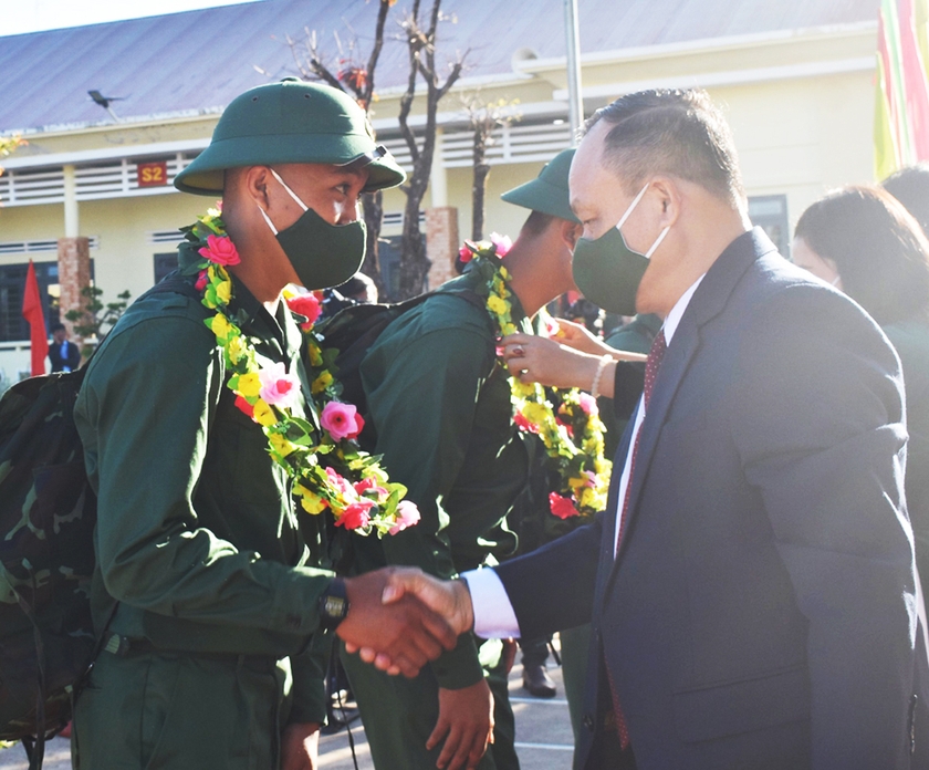 Lãnh đạo tỉnh Gia Lai tham dự ngày hội tòng quân tại các địa phương ảnh 17