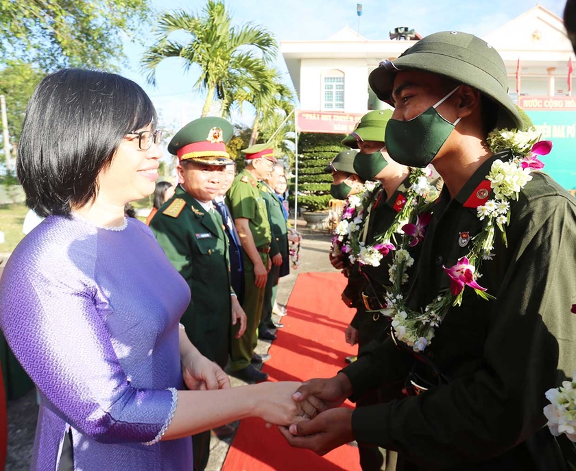 Lãnh đạo tỉnh Gia Lai tham dự ngày hội tòng quân tại các địa phương ảnh 16