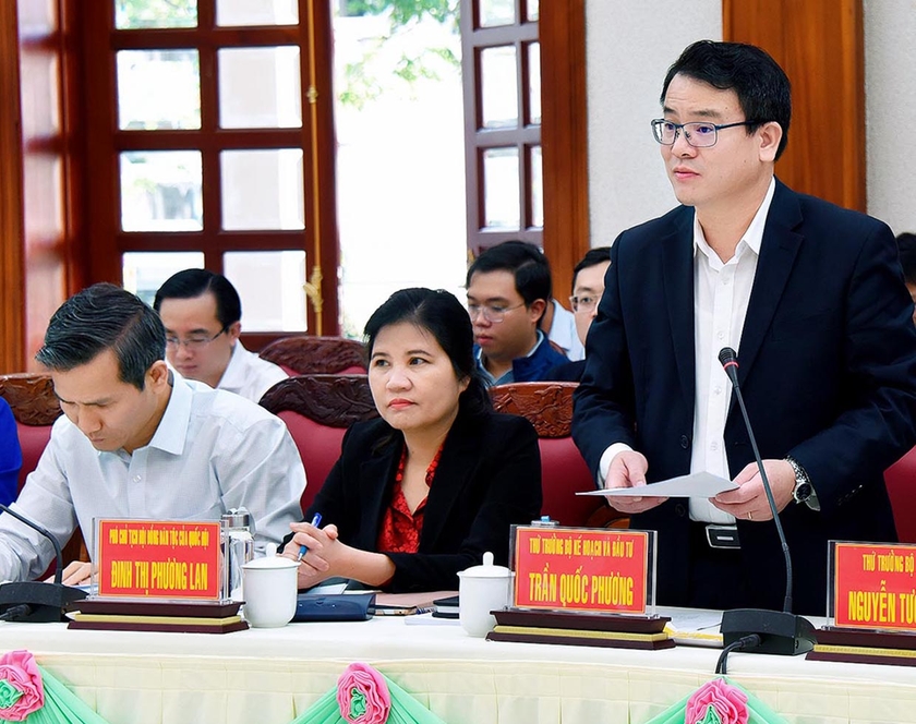 Phó Thủ tướng Chính phủ Trần Lưu Quang: Đẩy nhanh tiến độ giải ngân vốn các chương trình MTQG ảnh 2