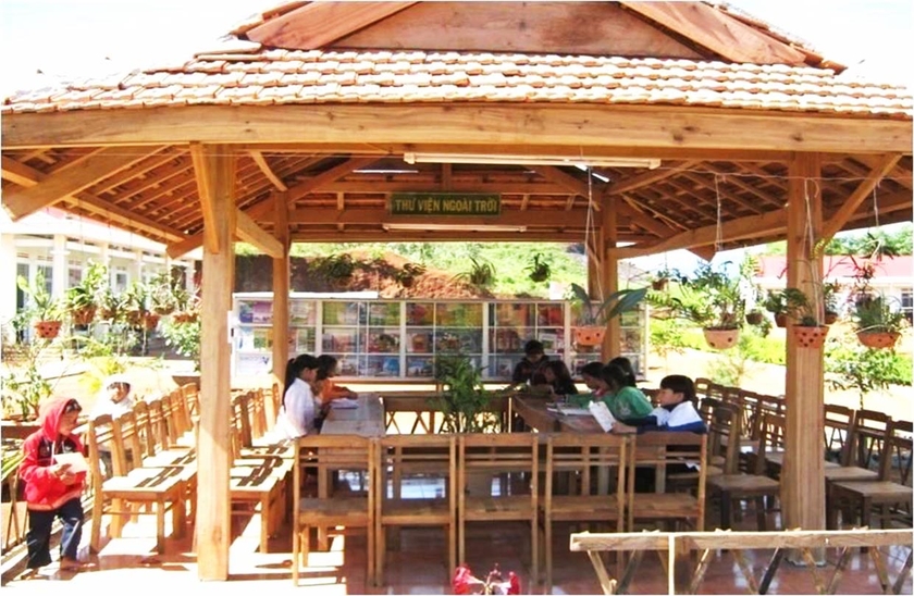 Thư viện trường học: Giải pháp tăng cường tiếng Việt cho học sinh tiểu học Kbang ảnh 2