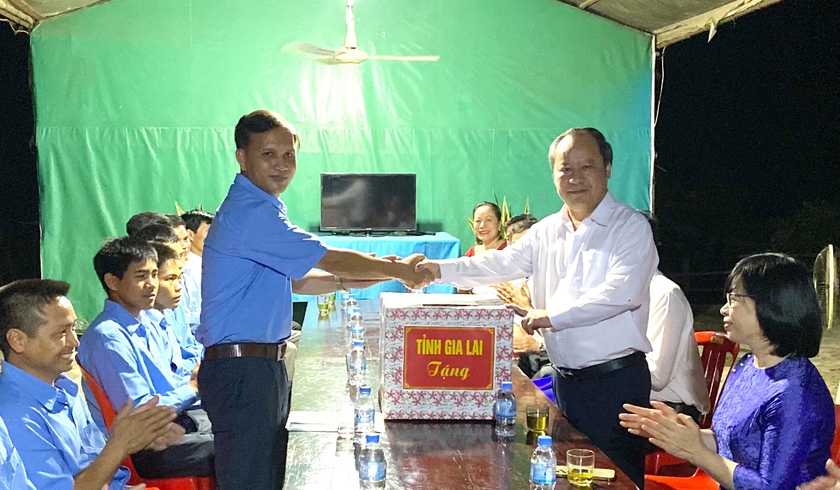 Phó Bí thư Thường trực Tỉnh ủy Châu Ngọc Tuấn mong muốn Gia Lai và Preah Vi Hear thúc đẩy hợp tác, đoàn kết, gắn bó ảnh 2