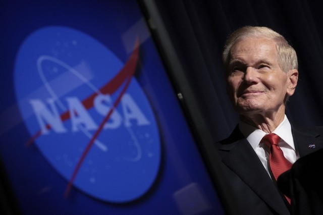 Quan chức đứng đầu NASA Bill Nelson tại một cuộc họp báo ở Washington D.C hôm 14.9. Ảnh: AFP ảnh 1