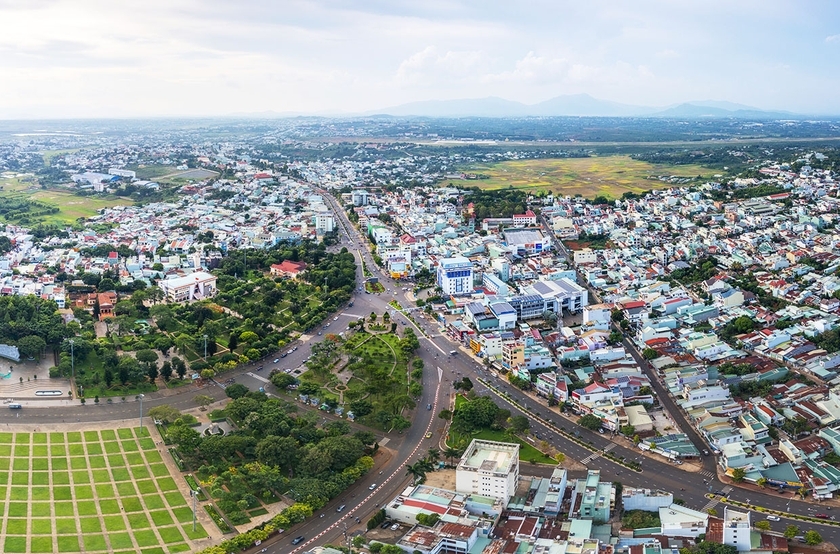 Đô thị Pleiku ngày càng hiện đại và năng động. Ảnh: Phạm Quý