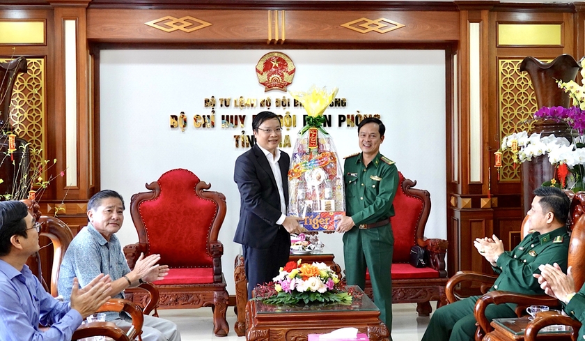 Chủ tịch UBND tỉnh Gia Lai Trương Hải Long thăm, chúc Tết lực lượng Công an và Bộ đội Biên phòng ảnh 2