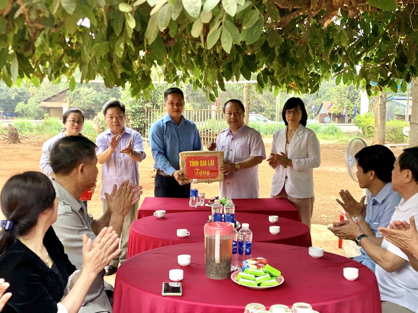 Phó Bí thư Thường trực Tỉnh ủy Châu Ngọc Tuấn thăm Đội K53 tại Ratanakiri ảnh 2