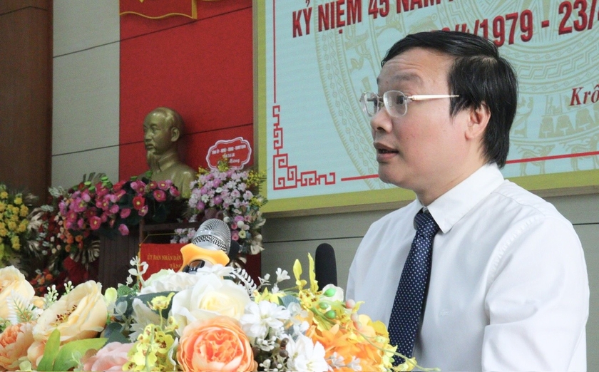 Chủ tịch UBND tỉnh Trương Hải Long phát biểu tại buổi tọa đàm. Ảnh: Vũ Chi