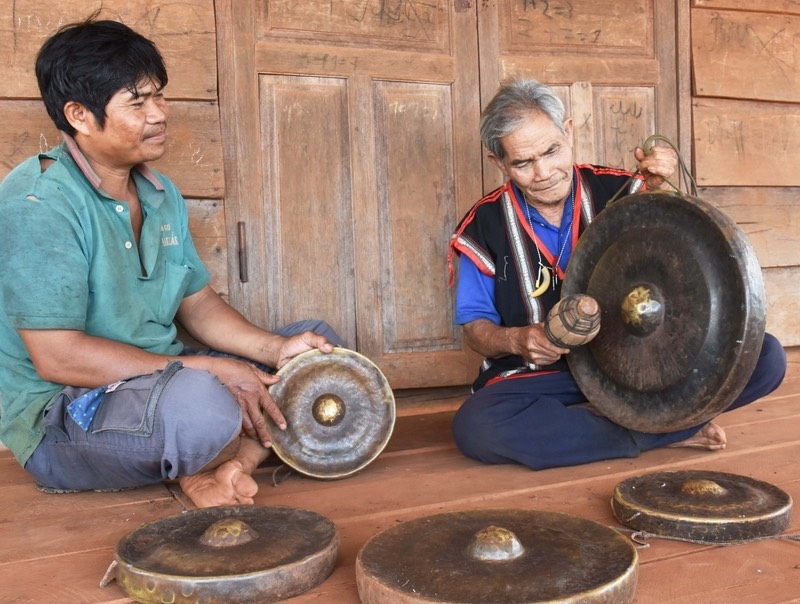 Bên cạnh thành lập các đội chiêng, huyện Chư Prông cũng lưu giữ được 372 bộ chiêng, trong đó, có nhiều bộ chiêng do người dân đóng góp mua để phục vụ cho các sự kiện.