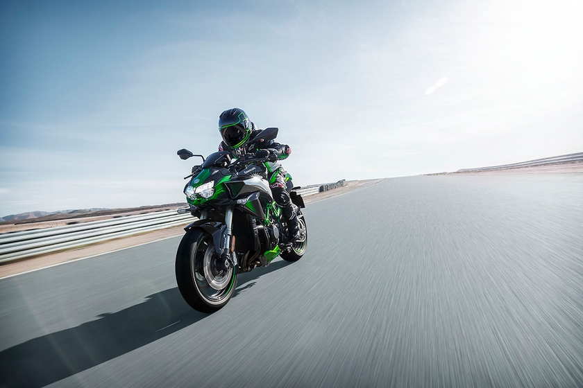 Siêu mô tô Kawasaki Z H2 giá 770 triệu đồng với động cơ "siêu nạp"