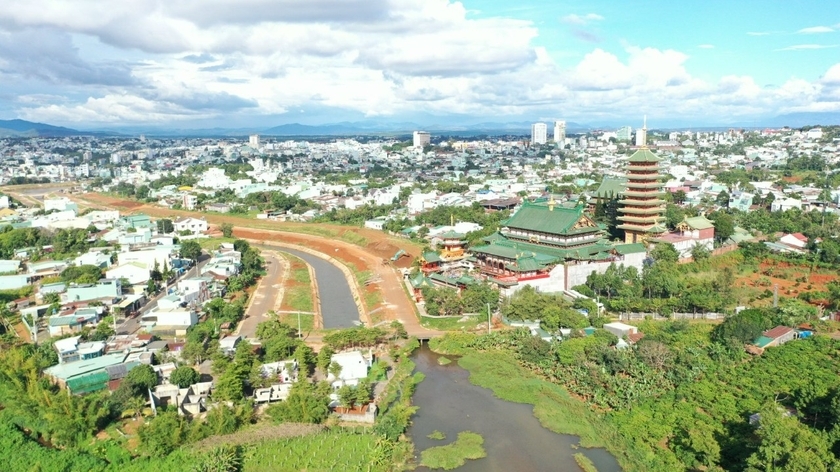 Pleiku sẽ khai thác tối đa không gian hướng ra khu vực suối Hội Phú, xoay hướng phát triển về phía không gian xanh và mặt nước. Ảnh: Quang Tấn