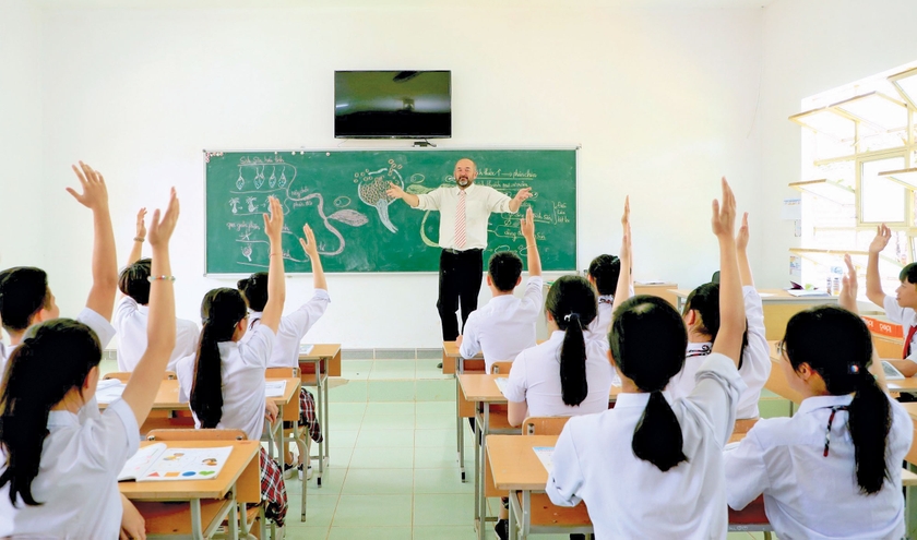 APC Gia Lai áp dụng mô hình giảng dạy chương trình phổ thông chất lượng cao có tăng cường tiếng Anh với giáo viên nước ngoài. Ảnh: N.U