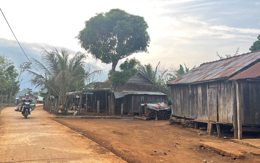 Một góc làng Đak Bok. Ảnh: P.L