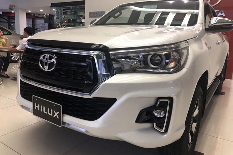 Đánh giá xe Toyota Hilux 28G MLM 2018 hoàn toàn mới tại Việt Nam