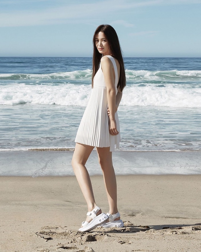 HẬU DUỆ MẶT TRỜI Váy Song Kye Kyo mặc bán chạy như tôm tươi  VTVVN