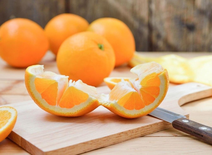 Chỉ cần mỗi ngày ăn đủ số lượng cam, bạn sẽ nhận được một loạt các lợi ích cho sức khỏe. Hãy xem hình và tìm hiểu thêm về lượng cam cần thiết cho cơ thể hàng ngày.